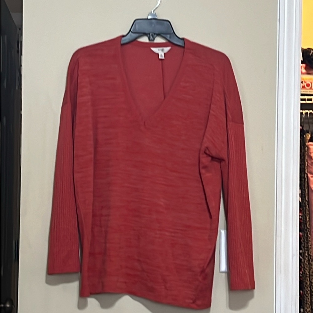 Rust/Coral V-Neck sweater